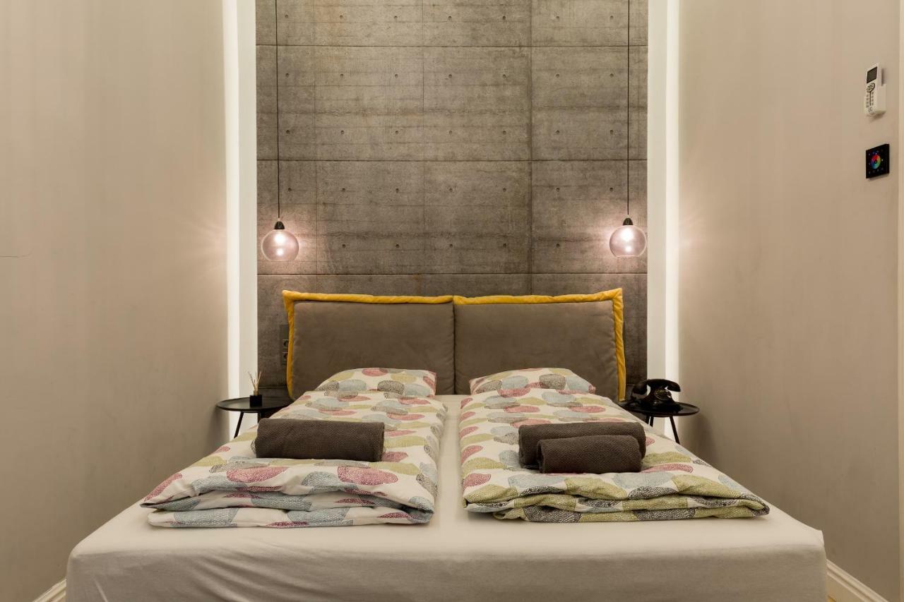 Luxury Twin 1-Bedroom In Kazinczy Street Budapest Eksteriør billede