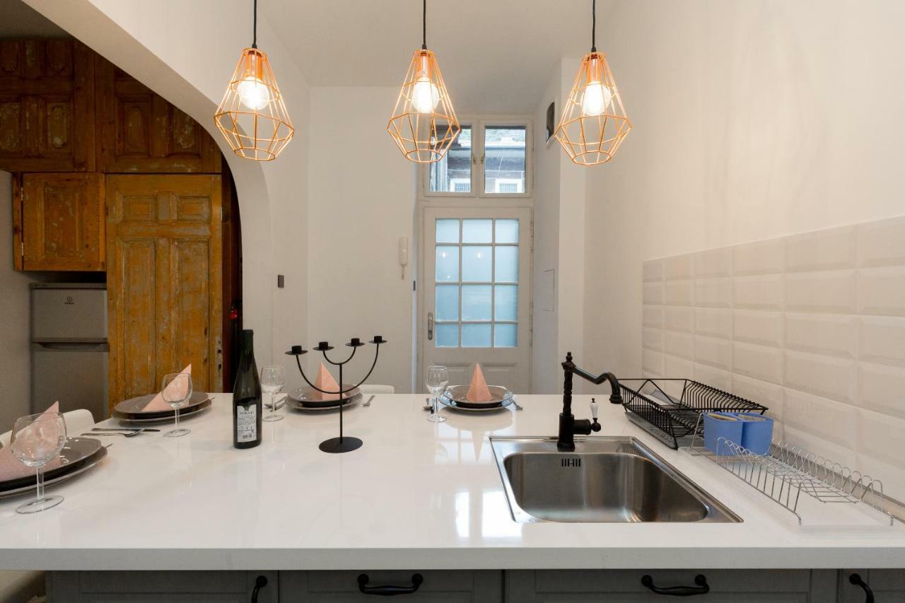 Luxury Twin 1-Bedroom In Kazinczy Street Budapest Eksteriør billede