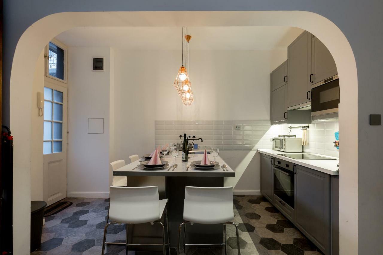 Luxury Twin 1-Bedroom In Kazinczy Street Budapest Eksteriør billede