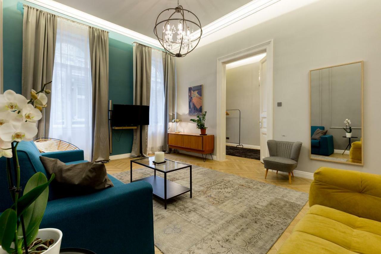 Luxury Twin 1-Bedroom In Kazinczy Street Budapest Eksteriør billede